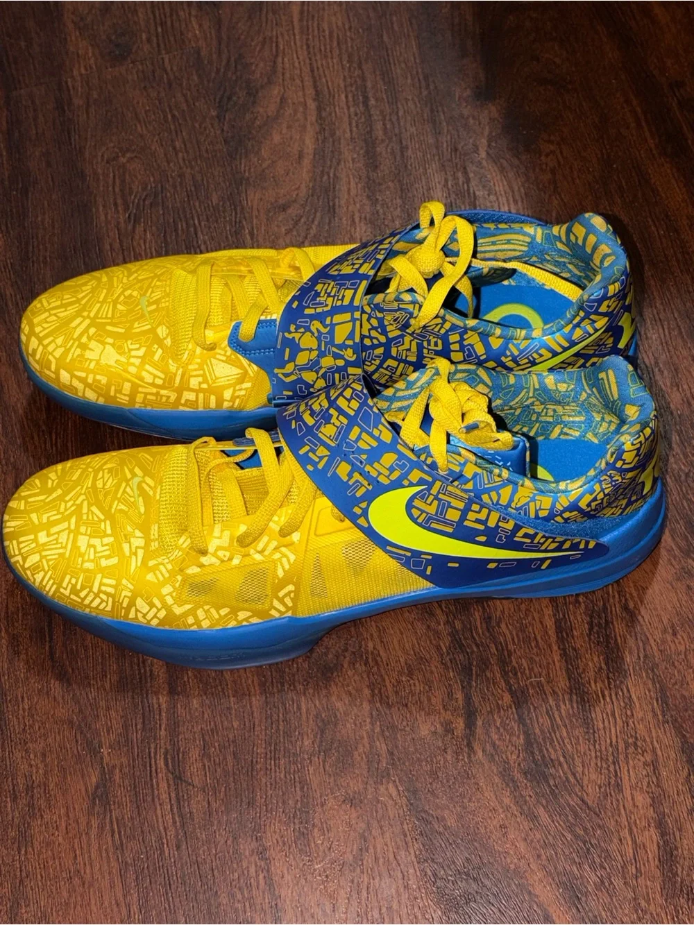 Nike size 18 Basketball Shoes KD